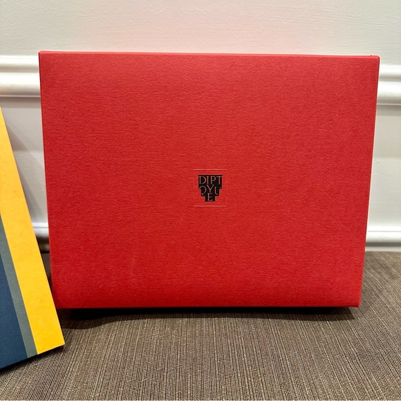 Authentic Diptyque gift box with sleeve - Picture 7 of 10